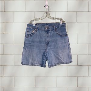 Levi’s Vintage “mom” jean shorts